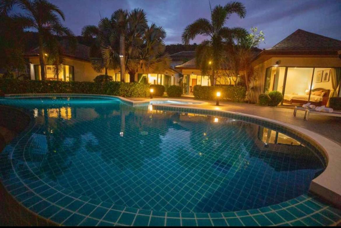 Poly Villa Naya 3 Rawai Esterno foto